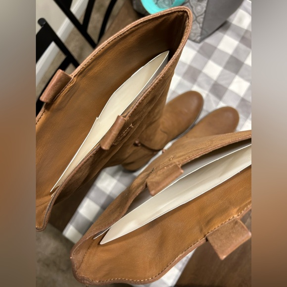 Maurice’s Tall Boots with Heel - Picture 4 of 6